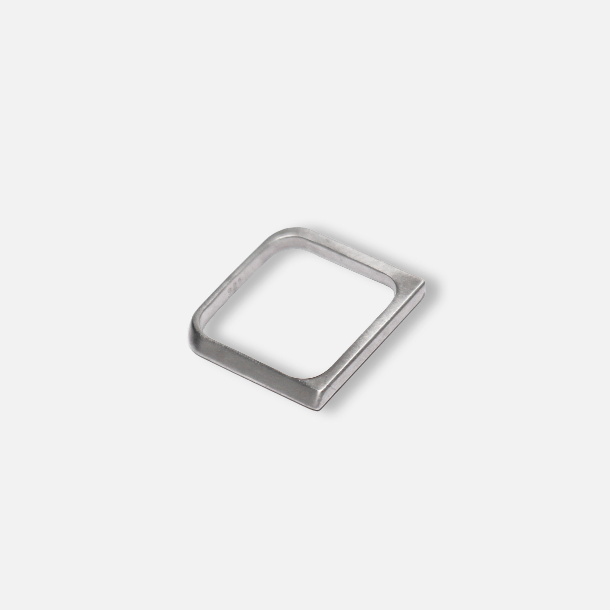 ël_Line ring