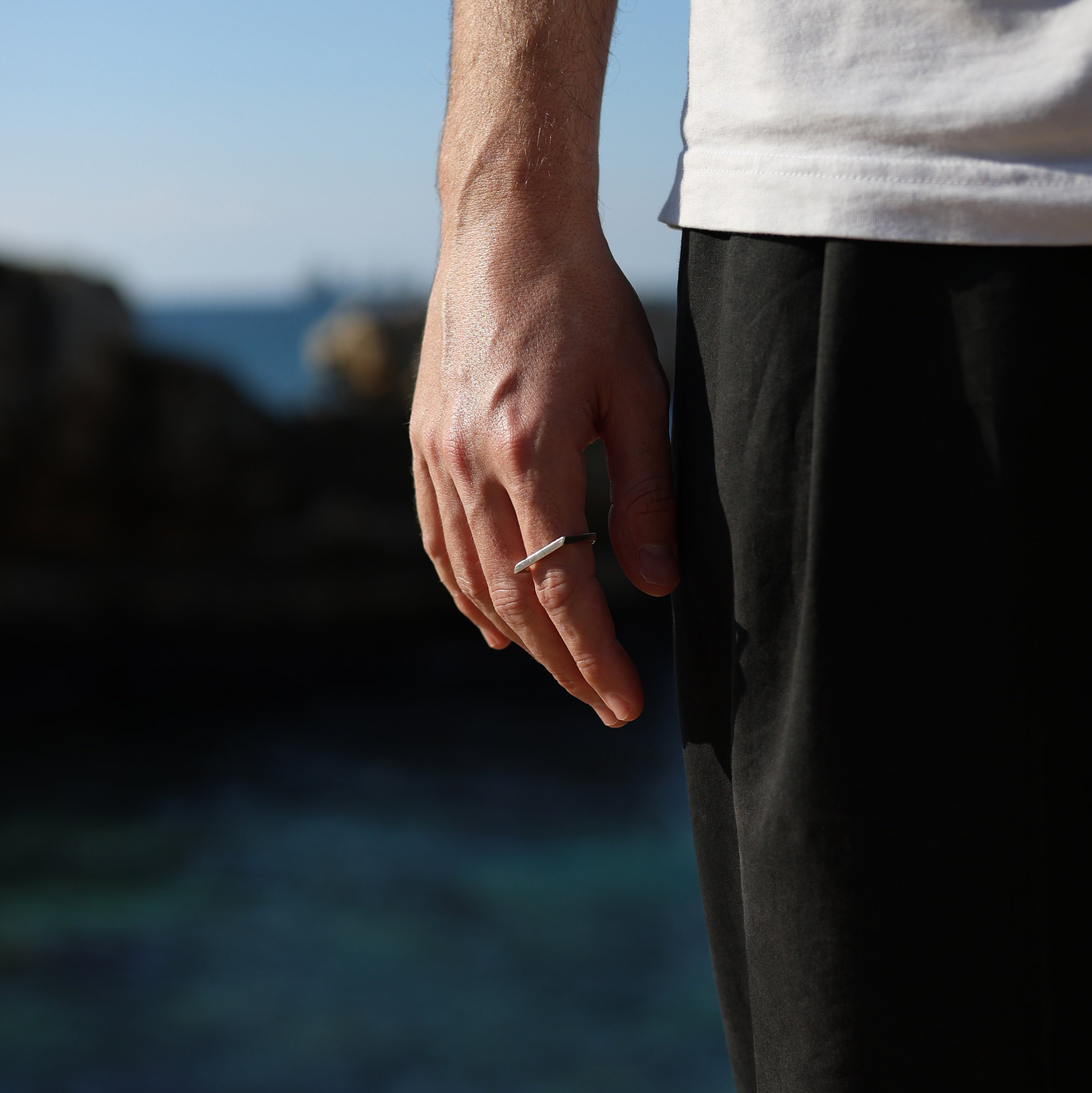 ël_Line ring in brushed silver